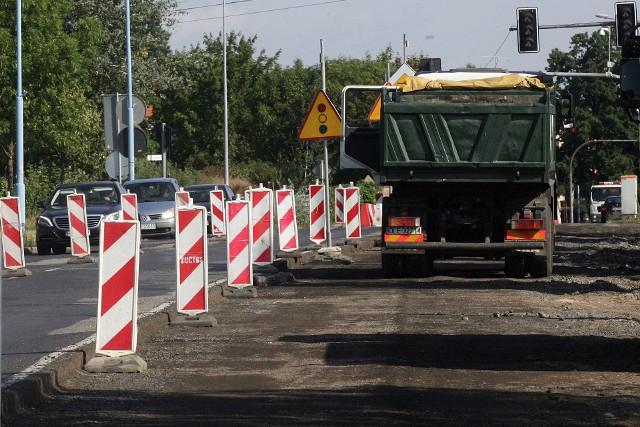 Na ciągu ulic Zamenhofa i Starołęckiej zostanie przeprowadzony remont cząstkowy nawierzchni jezdni.