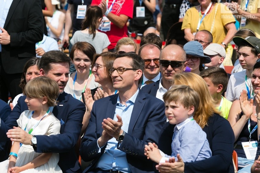 Premier Morawiecki odwiedził Zjazd Dużych Rodzin w Szczecinie [ZDJĘCIA, WIDEO]