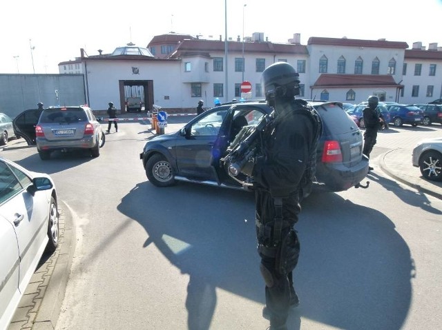 Pierwszym skazanym przez Międzynarodowy Trybunał Karny w Hadze, który trafił do Piotrkowa był gen. Radislav Krstić. Przyjechał do aresztu śledczego w marcu 2014 roku