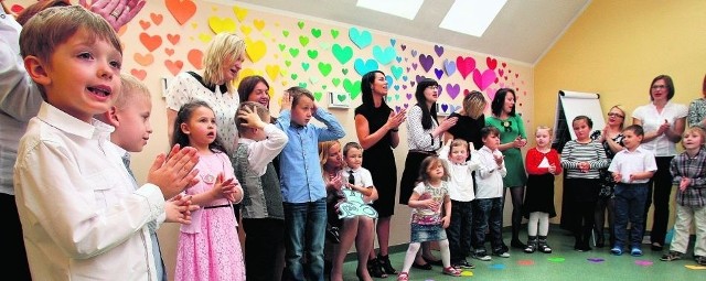 Jak cieszyć się życiem pokazały dzieci z Niepublicznego Przedszkola "Słowicza Ferajna" dla dzieci z autyzmem w Kielcach.