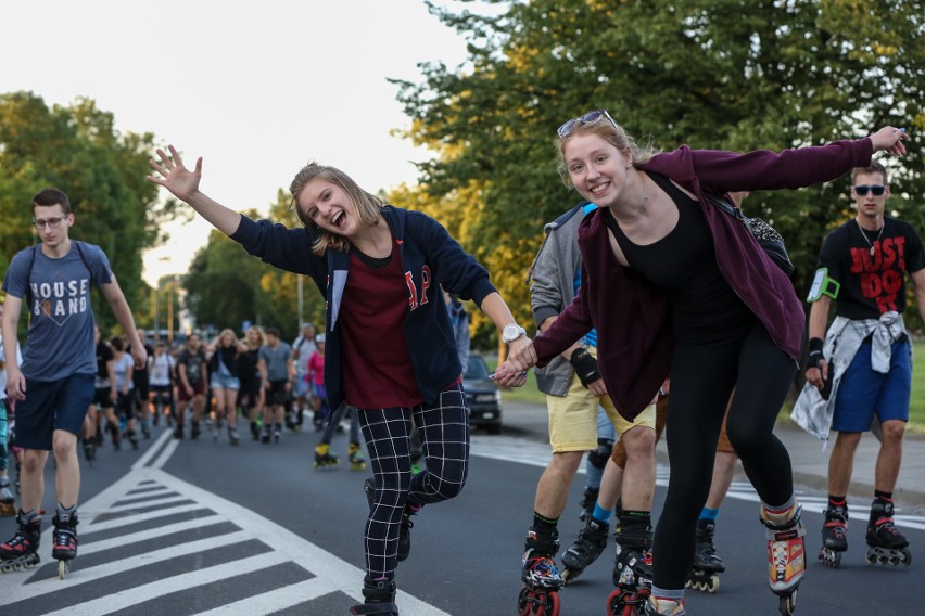 Kraków, Rolki i My. Przejazd pod hasłem "Wakacje z Rolkami" [ZDJĘCIA UCZESTNIKÓW] 