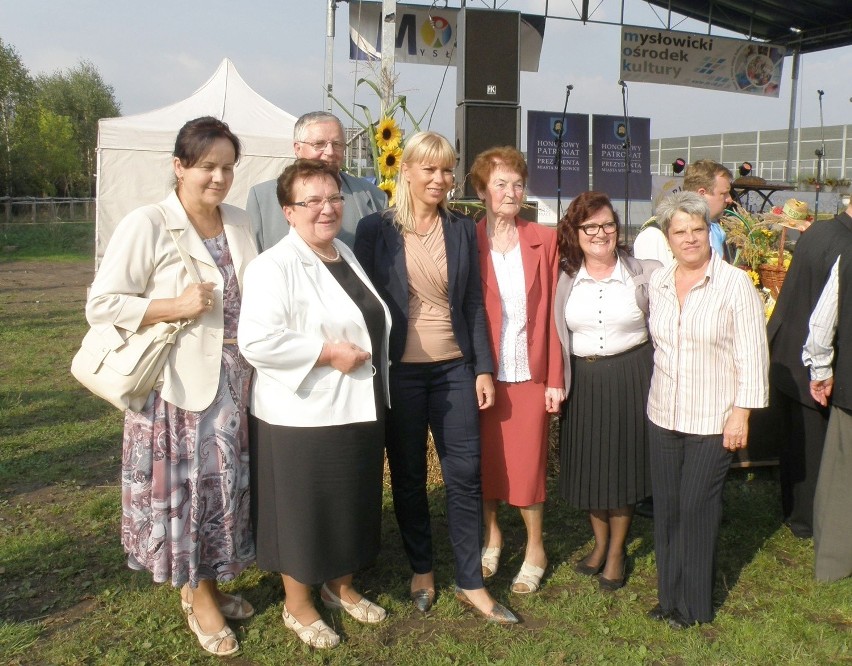 Elżbieta Bieńkowska na dożynkach w Mysłowicach [2014] Każdy chciał zrobić sobie z nią zdjęcie!