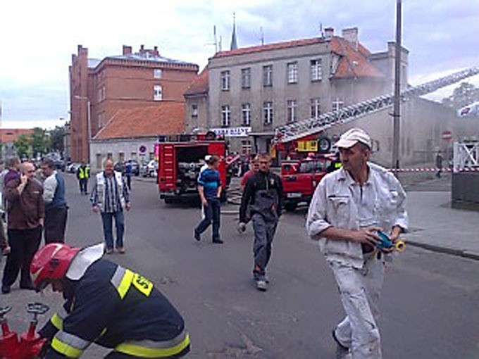 Pali się pizzeria przy ul. Podwale [zdjęcia, wideo]