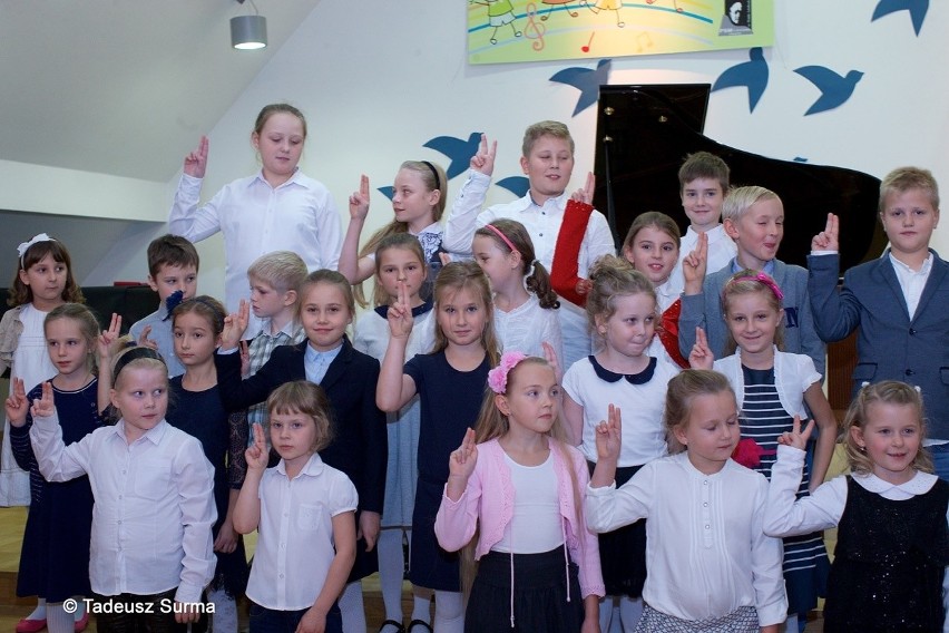 W szkole muzycznej w Stargardzie było ślubowanie i pasowanie na ucznia