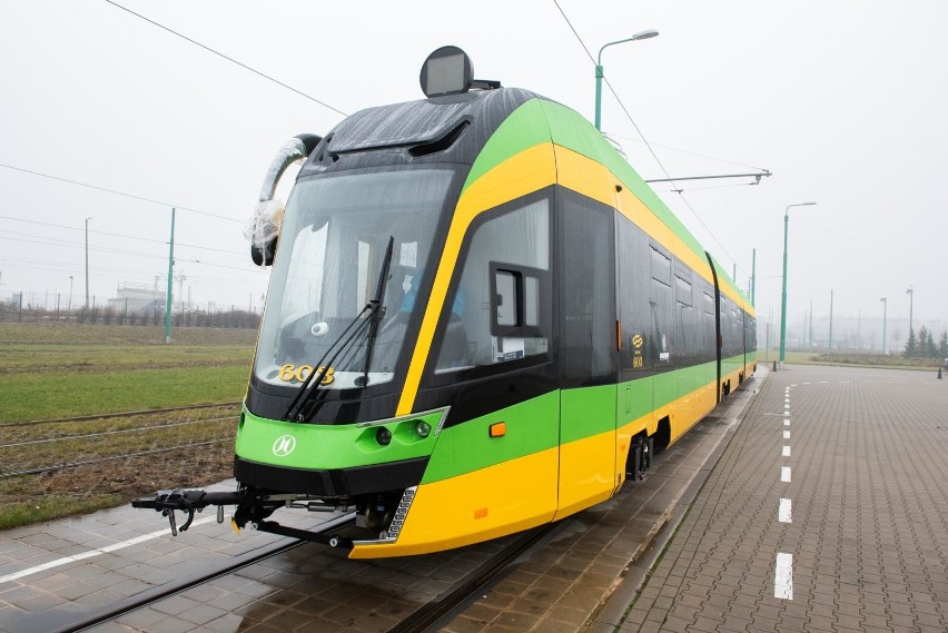 Tramwaje Moderus Gamma jeżdżą po poznańskich torowiskach od...