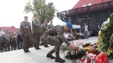 80. rocznica zagłady mieszkańców wsi Michniów. Podniosłe przemowy i masa wieńców. Zobaczcie film i zdjęcia