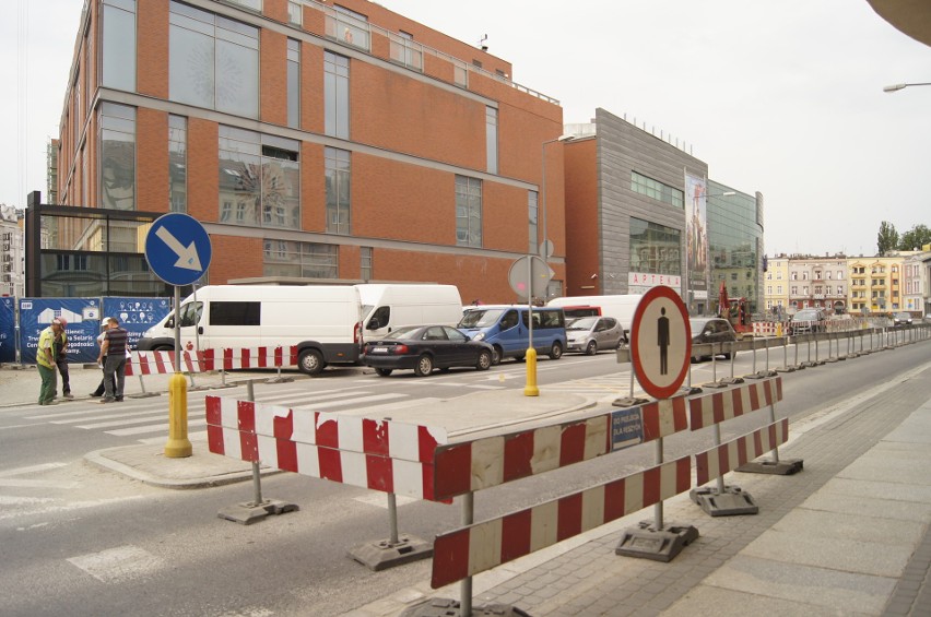 Z powodu budowy parkingu podziemnego na pl. Kopernika na...