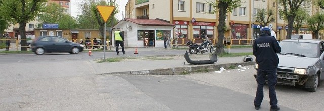 Pojazdy zderzyły się na głównej ulicy w miejscowości Siemiatycze