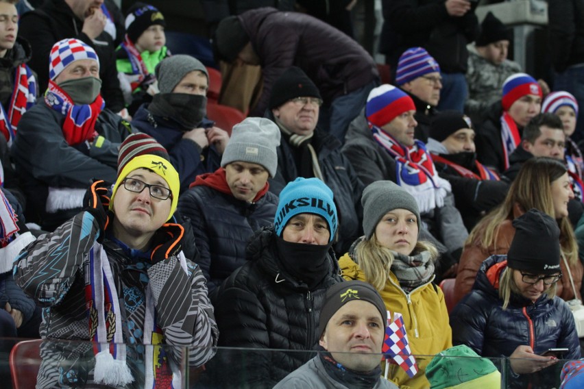 Górnik Zabrze - Wisła Kraków: mimo zimna, na trybunach był...