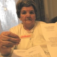 Teresa Steckiewicz przechowuje podziemne biuletyny Solidarności od 25 lat. Dziś otrzyma odznacznie od prezydenta RP.