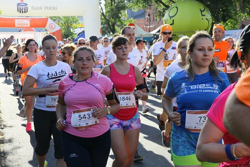 Bieg Fabrykanta 2016. 10 kilometrów szlakiem fabrykanckiej Łodzi [ZDJĘCIA]