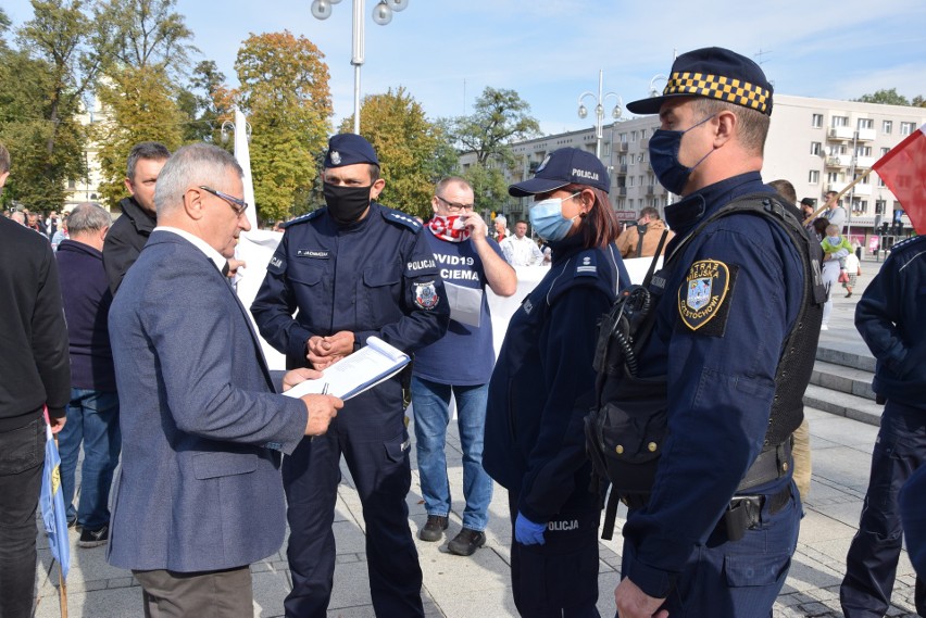 Częstochowski Marsz o Wolność został rozwiązany już na Placu...