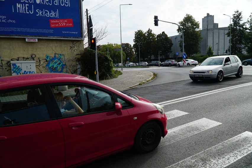 Ul. Jarochowskiego w Poznaniu: w tym miejscu trwają obecnie...