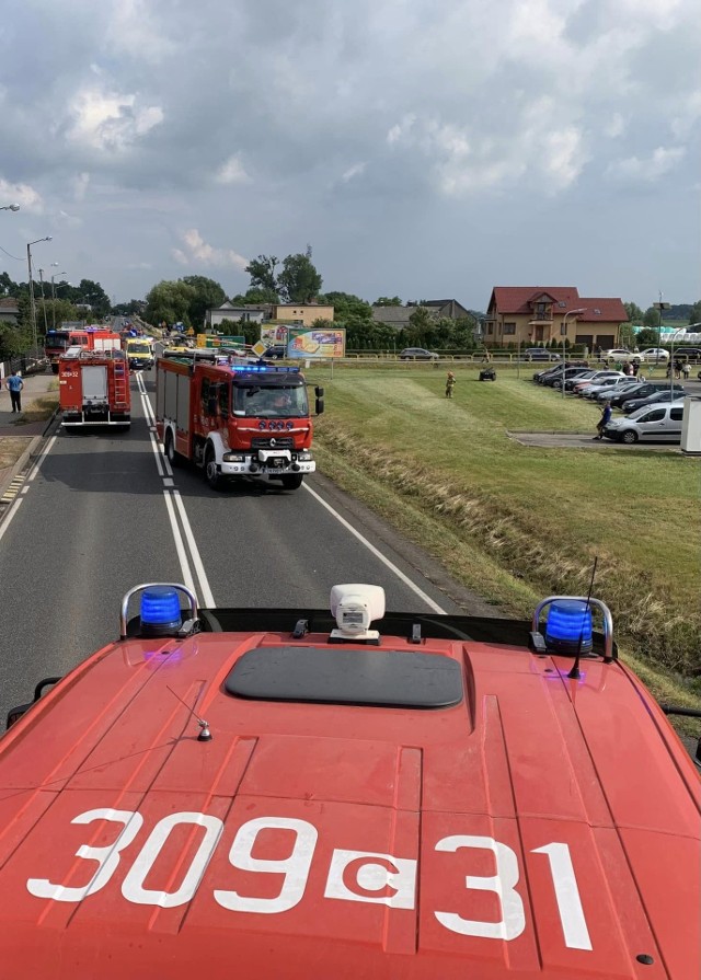 Po wybuchu gazu w domu przy Szosie Bydgoskiej w Złotnikach Kujawskich akcja ratunkowa na miejscu trwała ponad 2 godziny