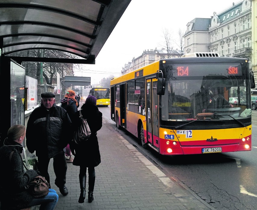 Nowoczesne autobusy obsługujące linię 154 to niestety nie...