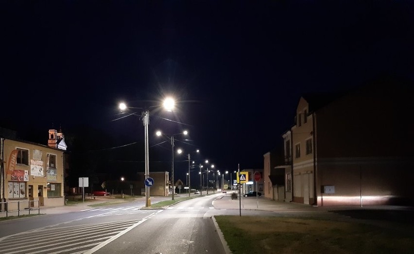 Gmina Ożarów ma bardzo nowoczesne oświetlenie uliczne [ZDJĘCIA]