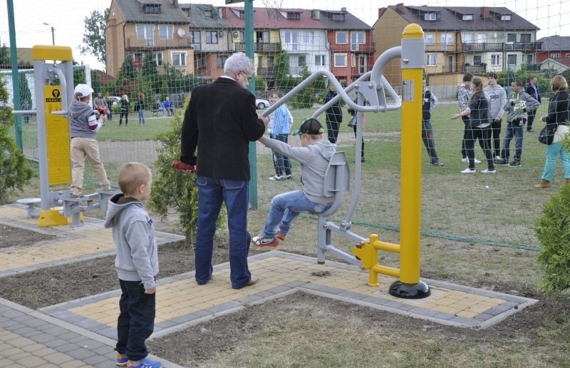 Kolejne urządzenia do ćwiczeń postawiono w Połańcu. Znalazły...