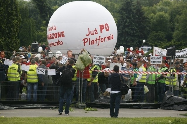 Miasteczko Wkurzonych w czasie Konwencji PO w Chorzowie