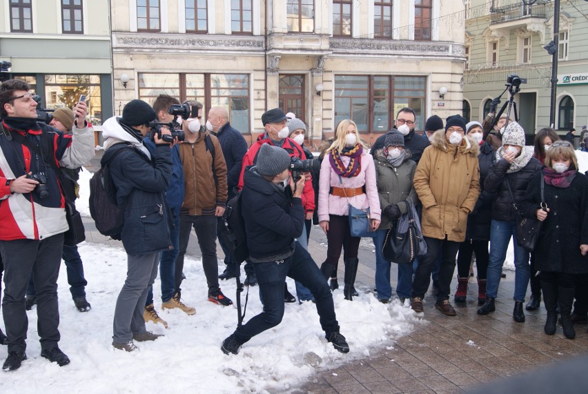 Czarny piątek w Rybniku. Mieszkańcy protestują przeciw...