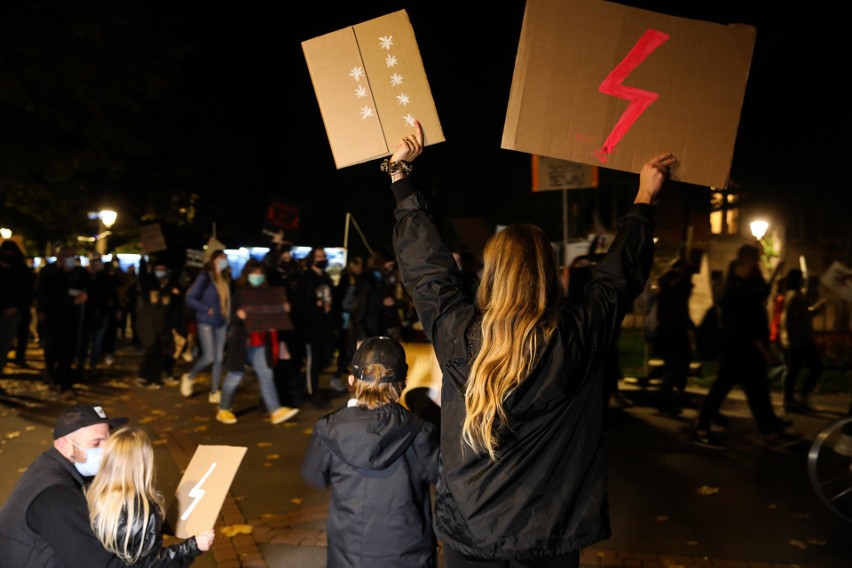 Strajk kobiet nie ustaje. Co planują protestujący na następne dni? [29.10]