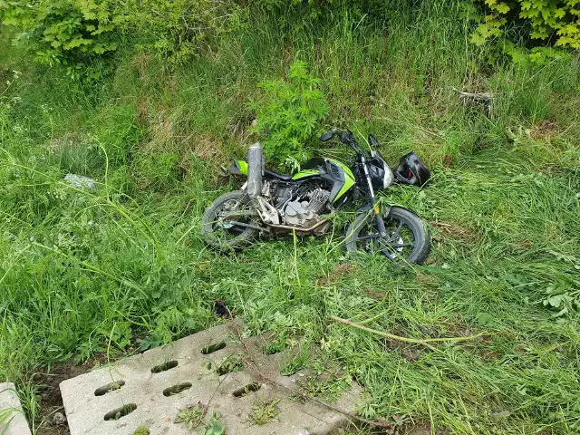 Wypadek motocyklisty w gminie Czarna Dąbrówka.