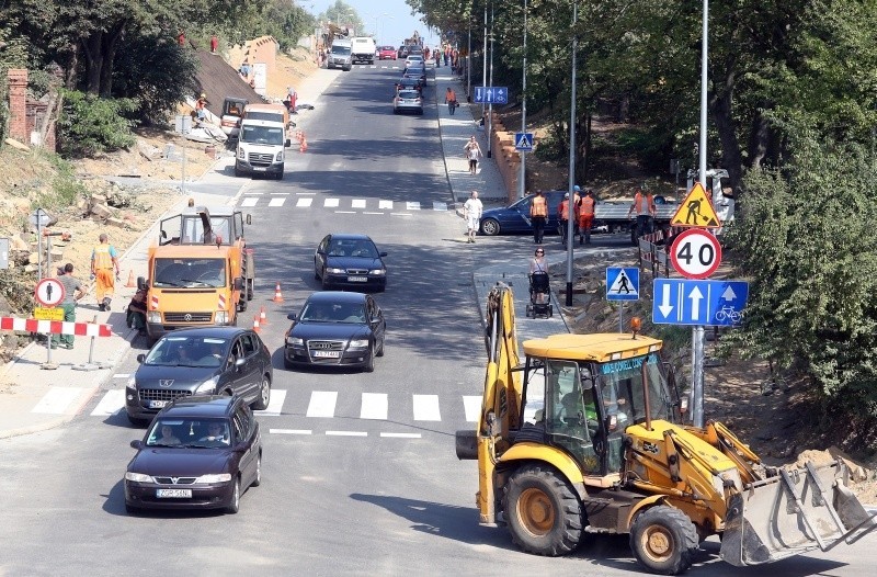 Ulica Warcisława w Szczecinie już otwarta. Kierowcy pojadą tylko 40 km/h [zdjęcia, wideo]