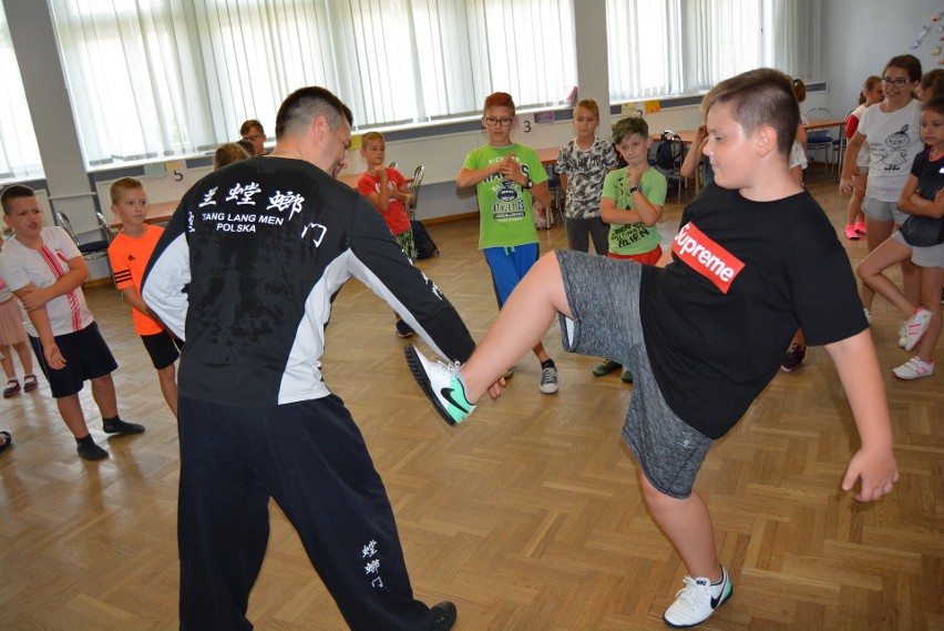 Ostrołęka. O kung-fu i Chinach na półkoloniach z Markiem Polewaczem [ZDJĘCIA+WIDEO]