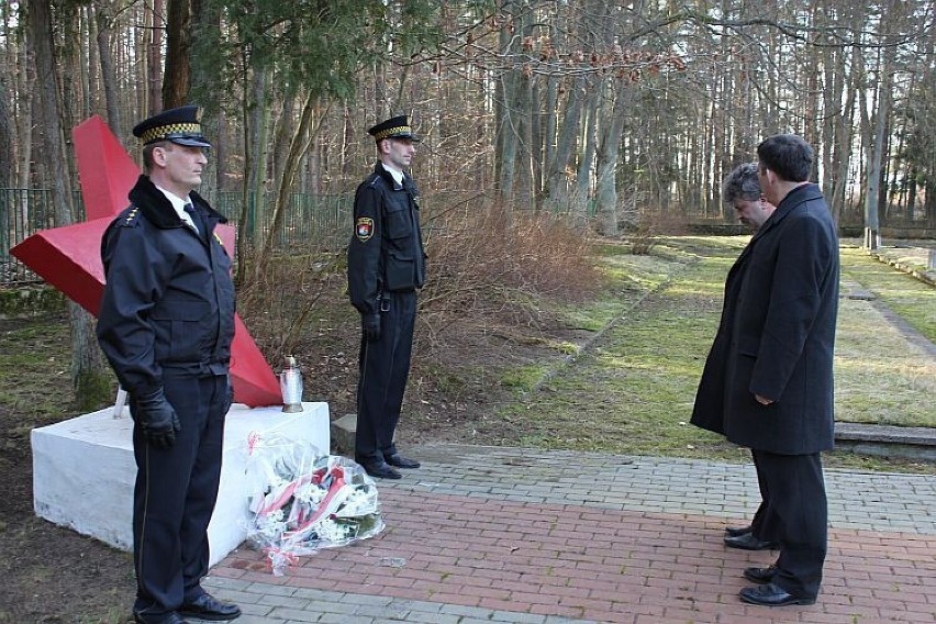 Lębork. Radny chce zastąpienia czerwonej gwiazdy na cmentarzu krzyżem prawosławnym