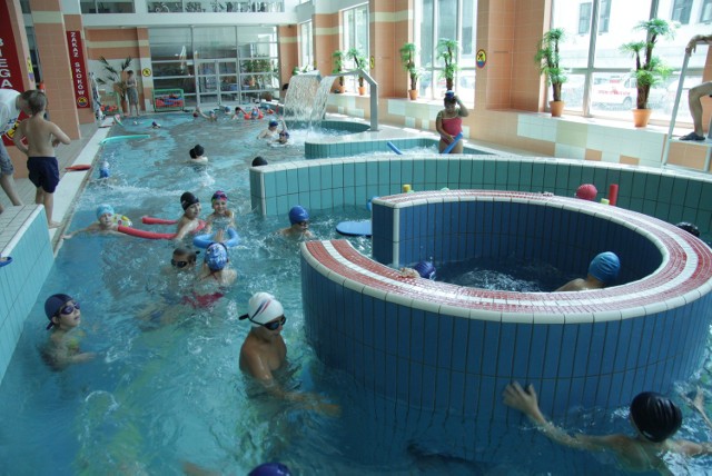 Wśród partnerów programu lojalnościowego BusBonus od października jest Centrum Sportowo-Rekreacyjne Uniwersytetu Przyrodniczego, oferujące 20 lub 23 procent zniżki na pływalnię