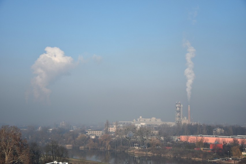 Smog w Opolskim. Ostrzeżenie przed złą jakością powietrza w...