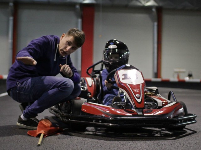 Szkółka Kartingowa "Kart Racing School&#8221; znajduję się przy torze kartingowym "RESKART&#8221; przy ulicy Hoffmanowej w Rzeszowie