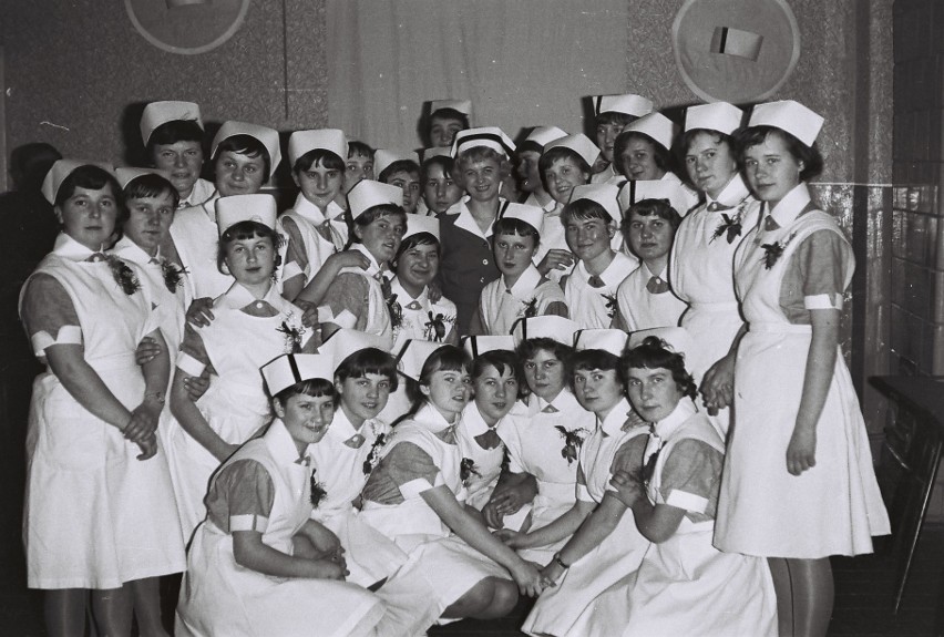 Tak wyglądała praca pielęgniarek ponad 50 lat temu