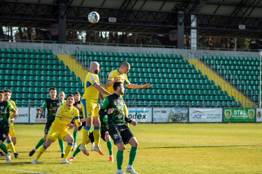 3 liga. Stal Stalowa Wola przegrała na własnym obiekcie z Avią Świdnik. Bohaterem gości 39-letni Wojciech Białek [ZDJĘCIA]