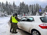 Strażnicy graniczni wciąż czuwają na granicy polsko-słowackiej. Kontrole potrwają co najmniej do 3 grudnia