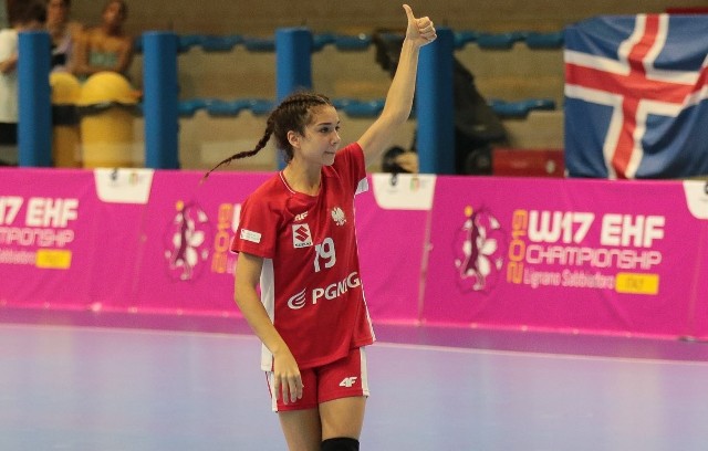 W meczach przeciwko Hiszpanii zgrała Michalina Pastuszka z Suzuki Korony Handball Kielce.