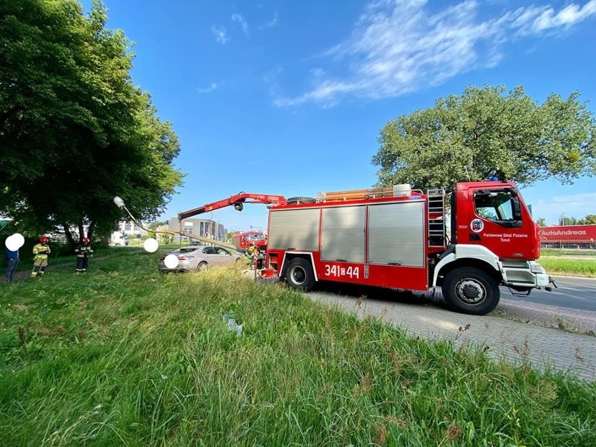 Na miejscu pracowały dwa zastępy straży pożarnej