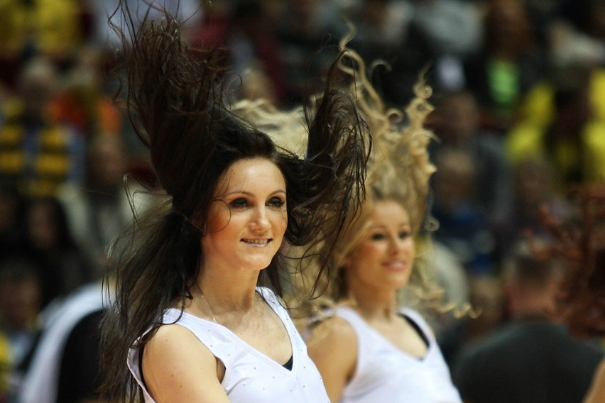 Cheerleaders FLEX Sopot podczas meczu Trefla z Energą...