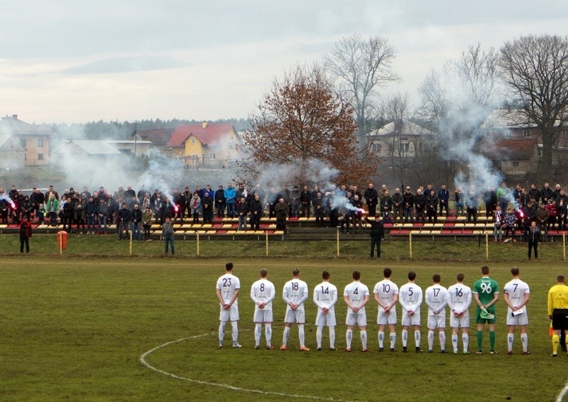 Wólczanka Wólka Pełkińska (czarne stroje) znów pokazała...