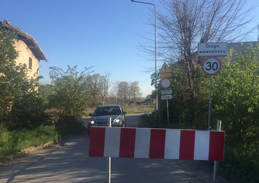 Zamknęli drogę Blizanowice - Trestno. Ogromne korki na Wilczyckiej