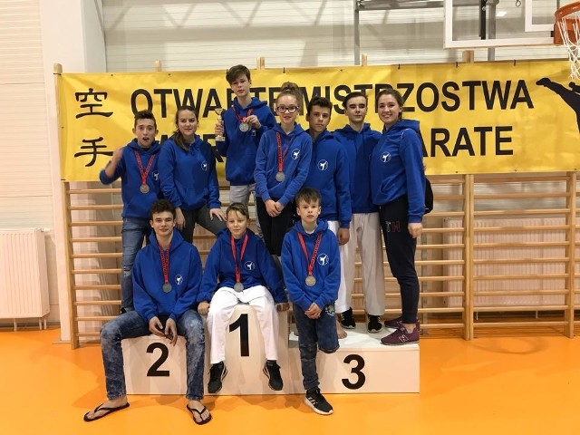 Zawodnicy KK Harasuto Łódź na podium po bardzo udanym turnieju w karate olimpijskim