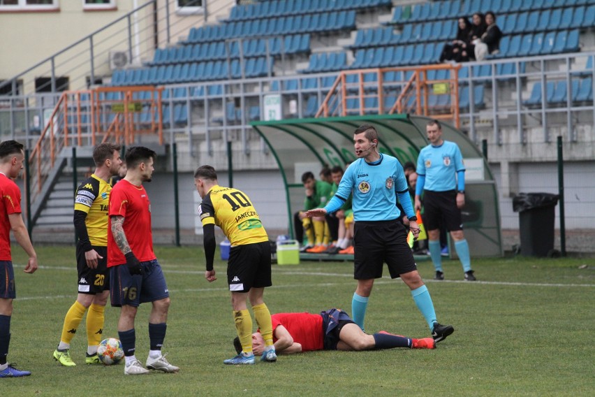 3 liga. Siarka Tarnobrzeg dobrze rozpoczęła rundę wiosenną. Podopieczni Grzegorza Opalińskiego ograli Jutrzenkę Giebułtów 3:1 [ZDJĘCIA]