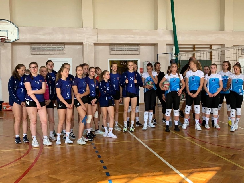 Siatkówka  Mistrzostwa Polski  Młodziczki UKS Volley 34 Łódź awansowały do finałów