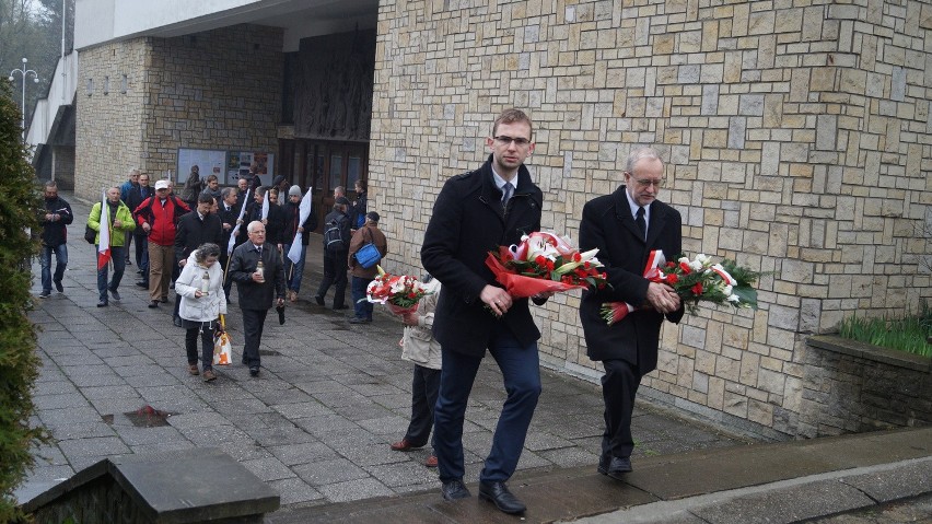 Jastrzębie: Uczcili pamięć ofiar katastrofy smoleńskiej
