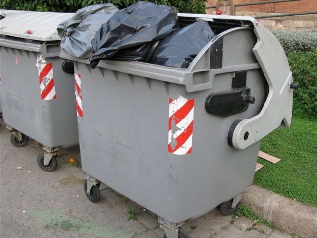 Miesięczna opłata za śmieci ma wynieść 25,5 zł za osobę w przypadku śmieci nieposegregowanych