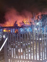 Pożar w Dobromyślu na Dolnym Śląsku. Ogień dosłownie strawił cały dom