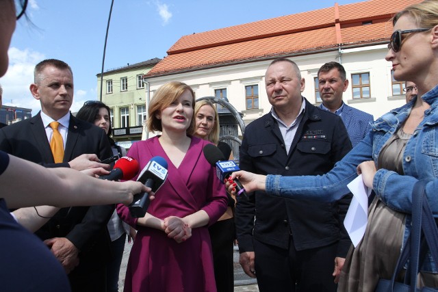od lewej Remigiusz Karpiński, Anna Krupka i Tomasz Kęćko