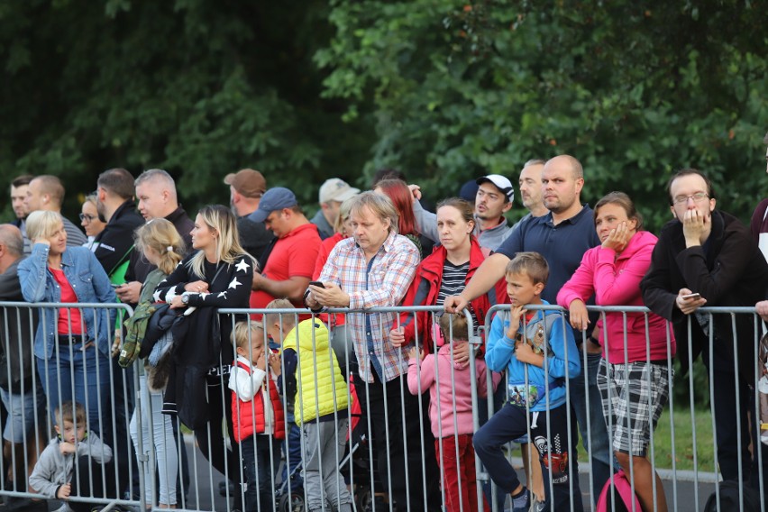 Rajd Śląska.: wieczorem 6 września rajdowcy ścigali się przy...