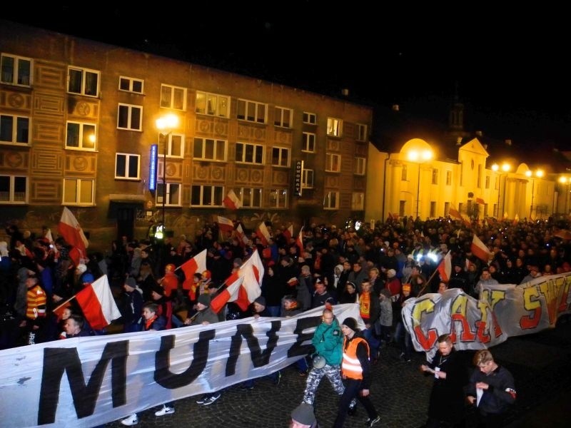 Marsz Pamięci Żołnierzy Wyklętych przeszedł ulicami Białegostoku (zdjęcia, wideo)