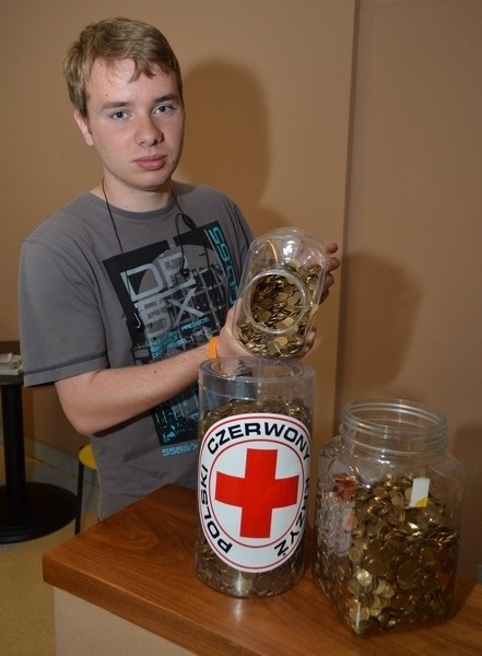Tomasz Osiewalski zaczął zbierać grosiki na akcję w wieku 13 lat.