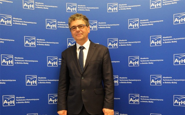 Prof. Jacek Nowakowski został nowym rektorem Akademii Techniczno-Humanistycznej w Bielsku-Białej.